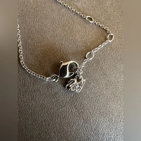 Swarovski crystal necklace. Vintage. Adjustable. - Picture 4 of 9